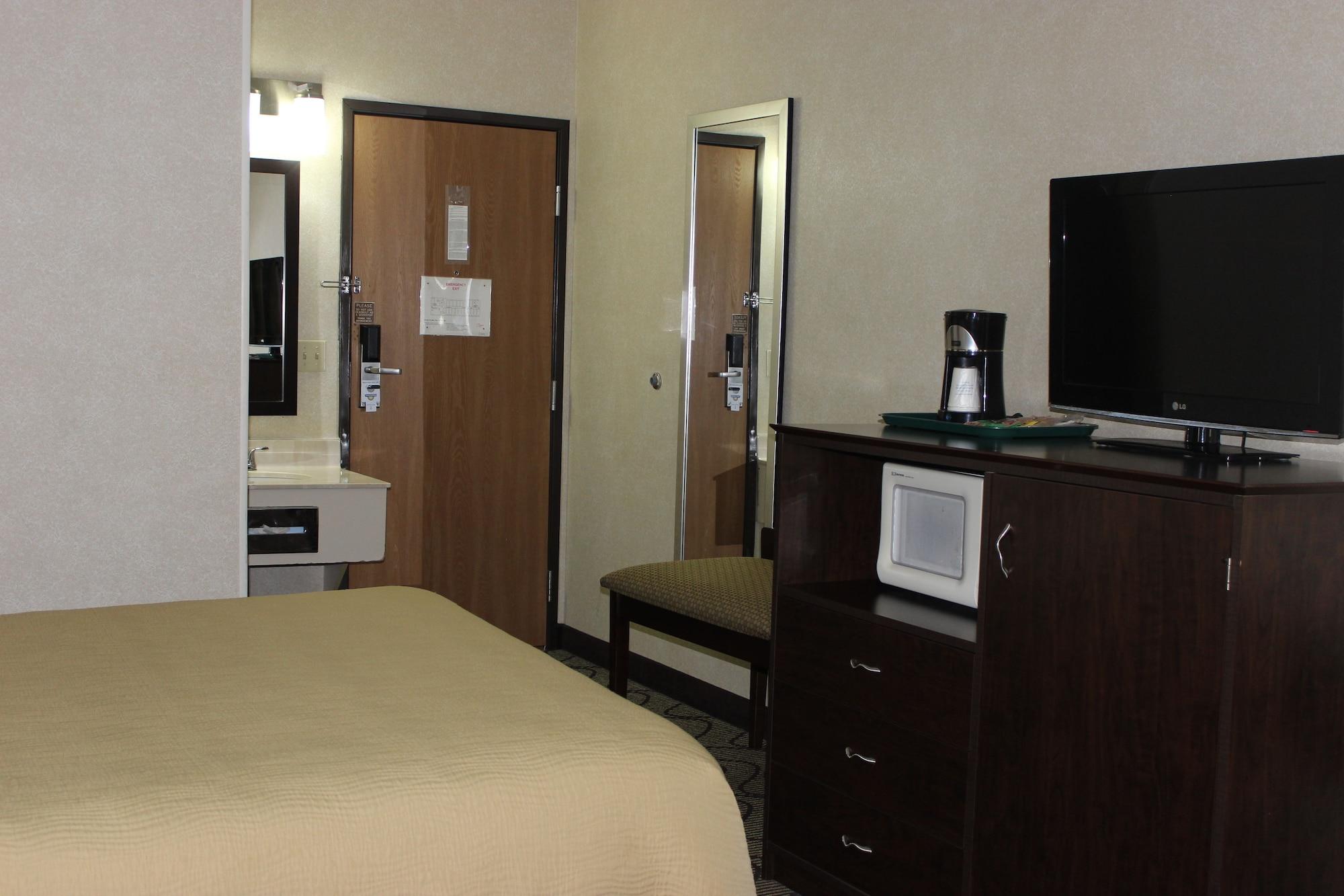 Days Inn By Wyndham Columbia Mall Grand Forks Exterior photo