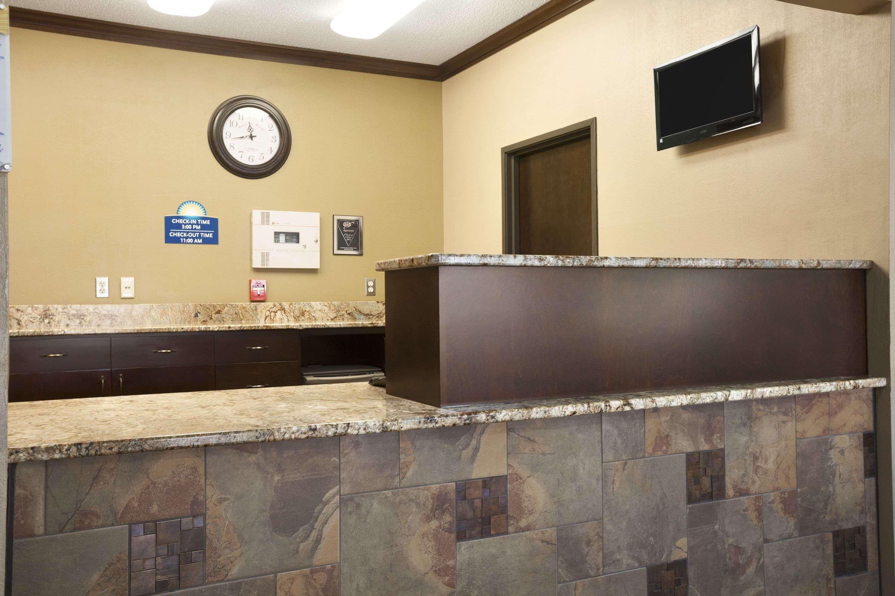 Days Inn By Wyndham Columbia Mall Grand Forks Exterior photo