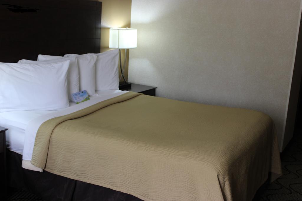 Days Inn By Wyndham Columbia Mall Grand Forks Exterior photo
